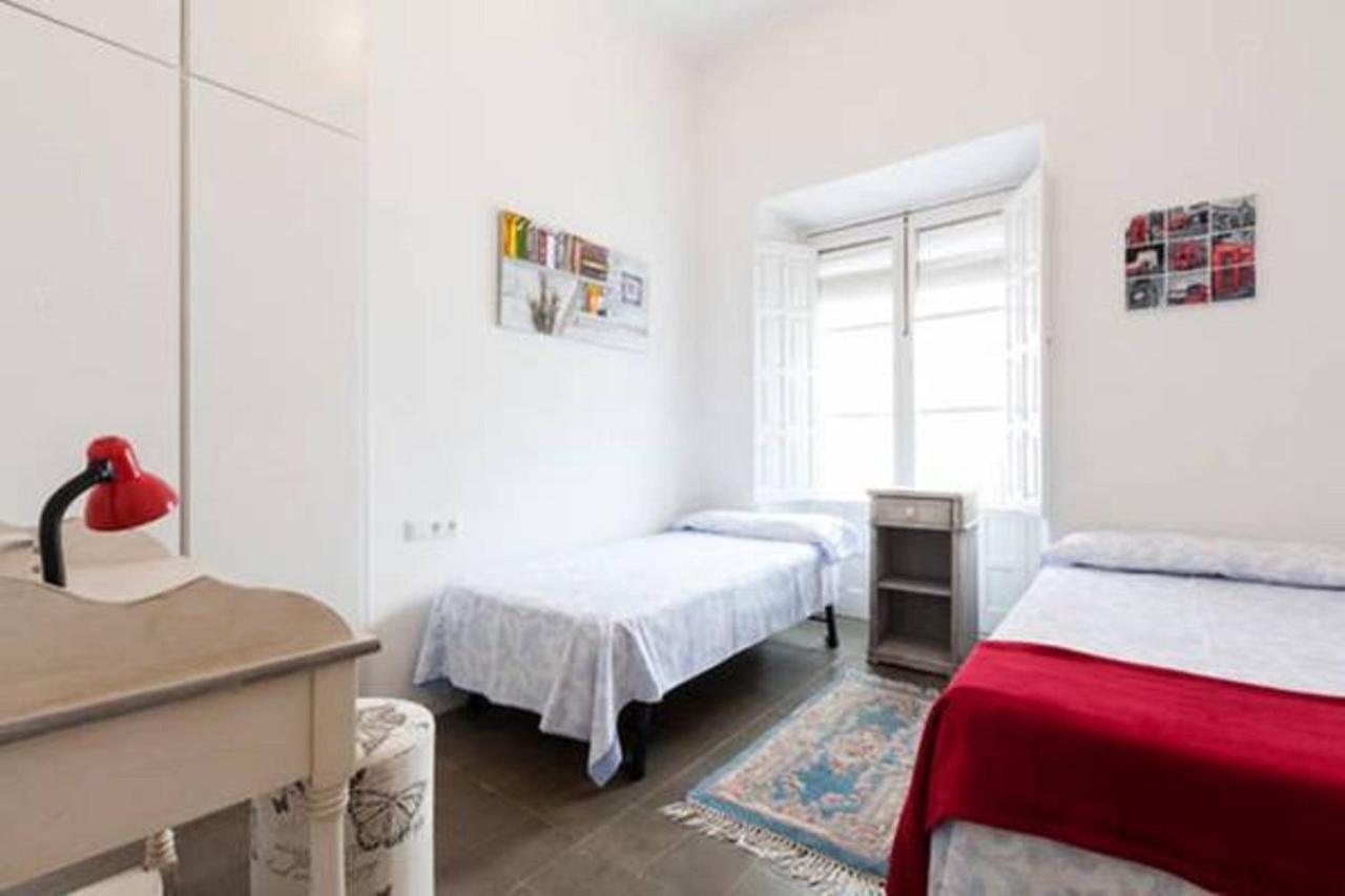 Apartamentos Rg Arenal Sevilla Pokoj fotografie