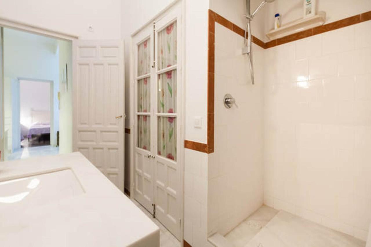 Apartamentos Rg Arenal Sevilla Pokoj fotografie