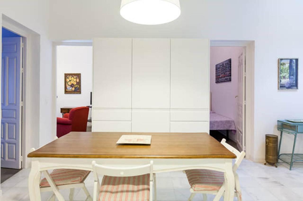 Apartamentos Rg Arenal Sevilla Pokoj fotografie