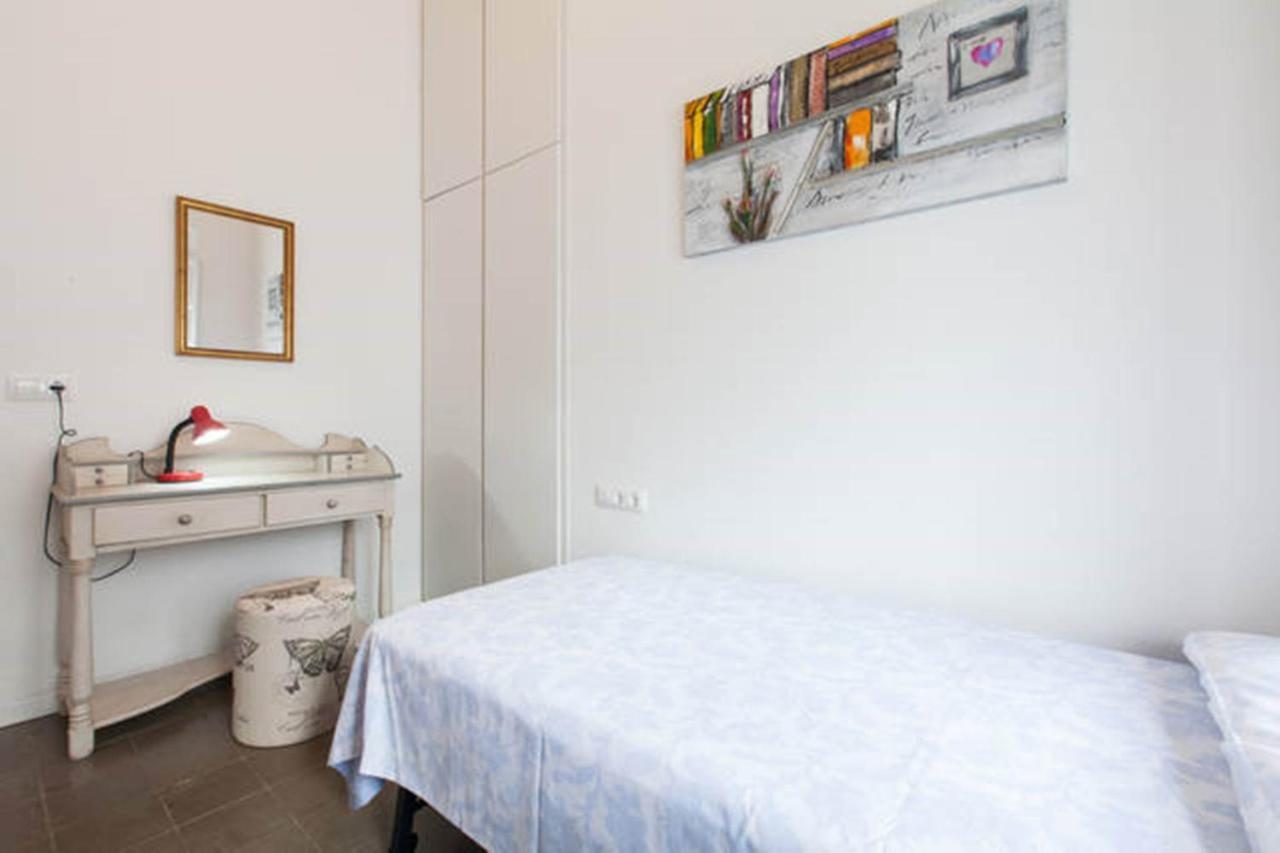 Apartamentos Rg Arenal Sevilla Pokoj fotografie