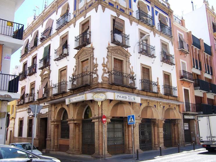 Apartamentos Rg Arenal Sevilla Pokoj fotografie